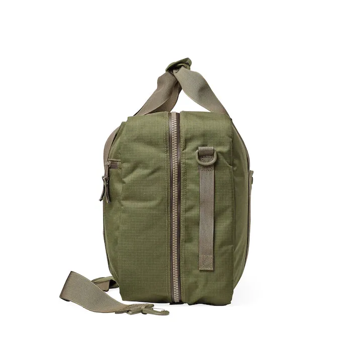 20115932 Filson Ripstop Nylon Pullman